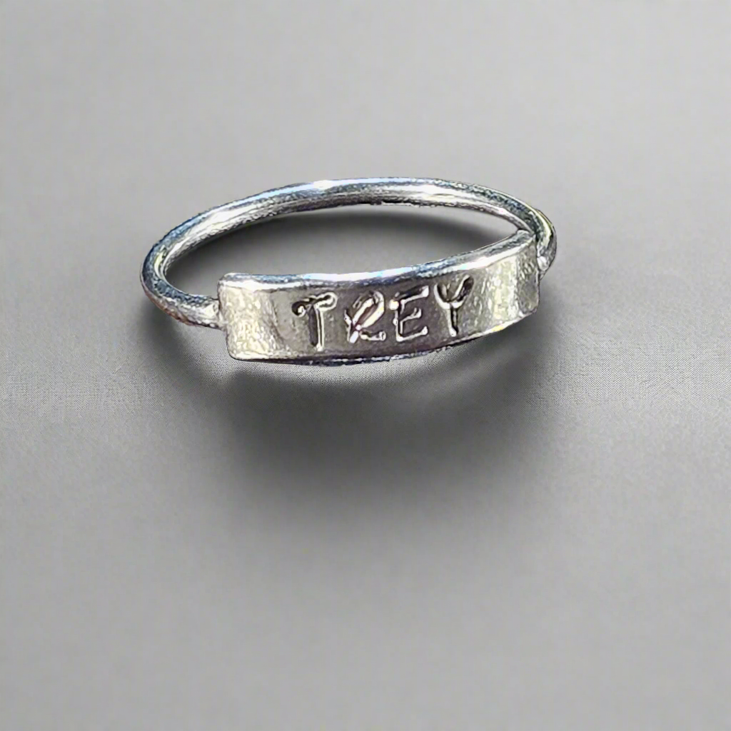 Deluxe Silver Personalized Custom Name Ring